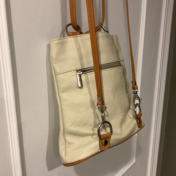 I Medici Italian leather crossbody bag convertible backpack handbag - Picture 4 of 11